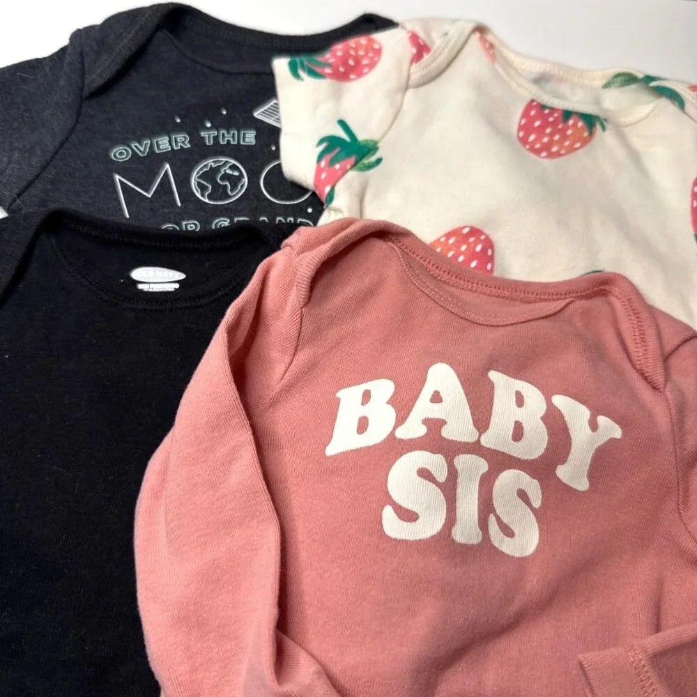 Old Navy Baby Girls Bodysuit Bundle 0-3 M‎ Lot of 4